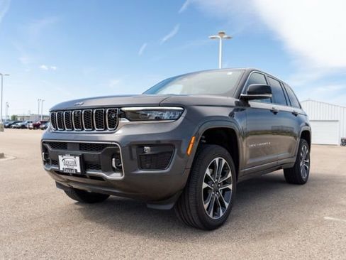 Used 2022 Jeep Grand Cherokee Overland w/ Adv Protech Group III image 3