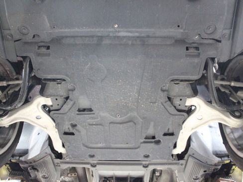 Used 2021 Mercedes-Benz GLE 350 4MATIC w/ AMG Line Exterior image 94