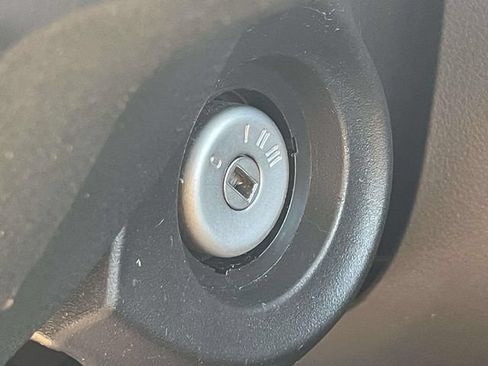 Certified 2021 Ford Transit Connect XLT FWD image 30