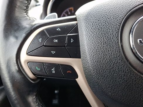 Used 2017 Jeep Grand Cherokee Laredo w/ Quick Order Package 23E image 20