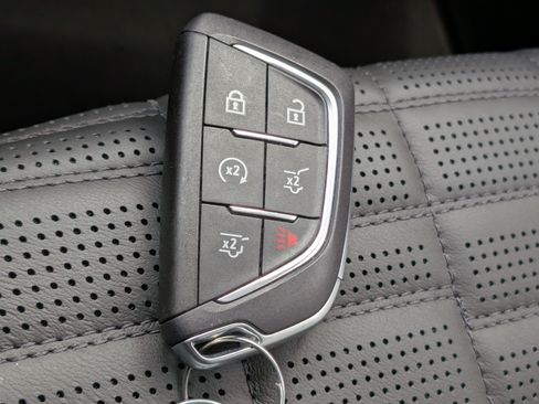 Certified 2026 Cadillac Escalade ESV Platinum Sport AWD/4WD image 39