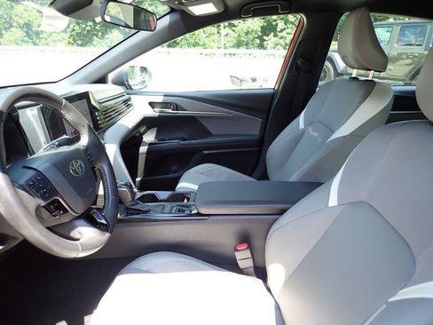 Certified 2025 Toyota Camry SE FWD image 10