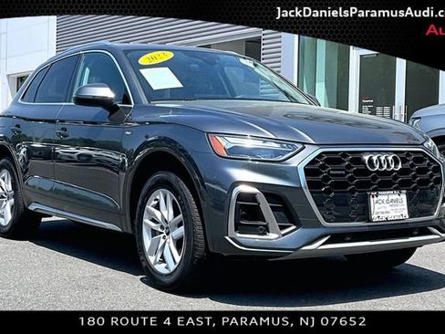 Used 2023 Audi Q5 2.0T Premium w/ Convenience Package AWD/4WD image 9