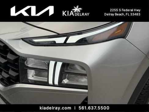 Used 2023 Hyundai Santa Fe SE FWD image 6