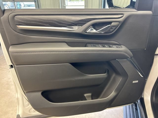 Used 2024 GMC Yukon Denali AWD/4WD image 13