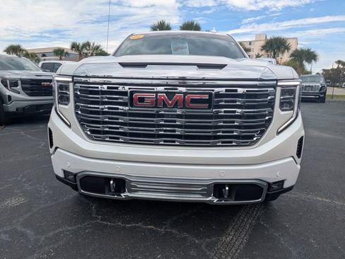Used 2023 GMC Sierra 1500 Denali AWD/4WD image 9