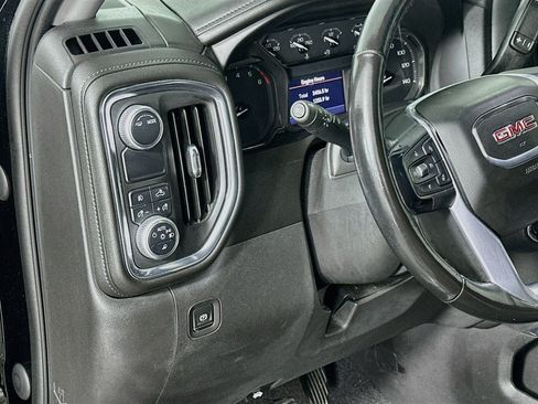 Used 2020 GMC Sierra 1500 SLT RWD image 17