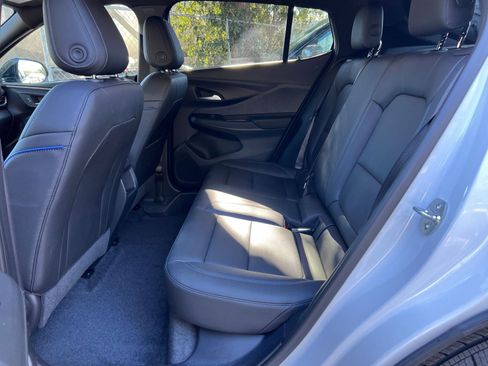 Used 2025 Buick Envista Sport Touring image 20