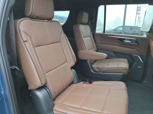 New 2026 Chevrolet Suburban High Country image 25