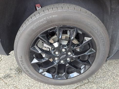 Used 2025 Chevrolet Traverse LT w/ Midnight/Sport Edition FWD image 18