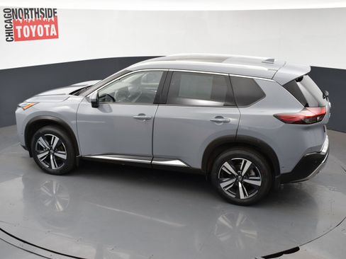 Used 2022 Nissan Rogue Platinum w/ Head-Up Display Package image 31