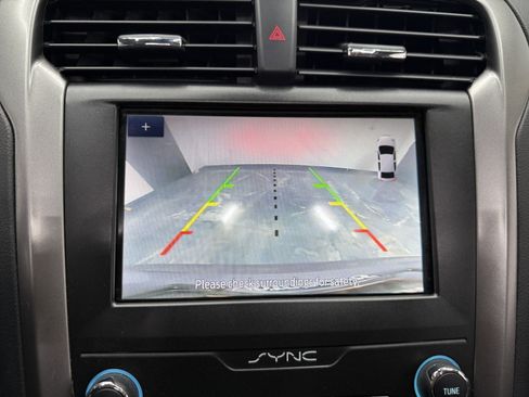 Used 2020 Ford Fusion SEL image 19