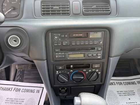 Used 1997 Toyota Camry XLE image 19