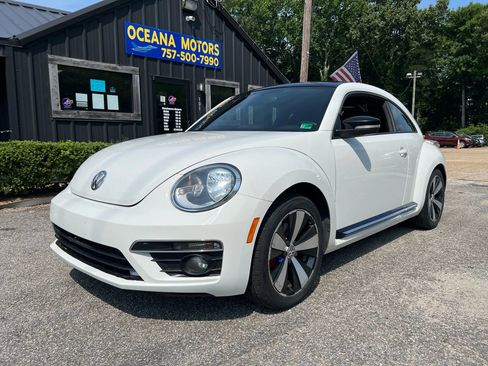 Used 2013 Volkswagen Beetle 2.0T image 28