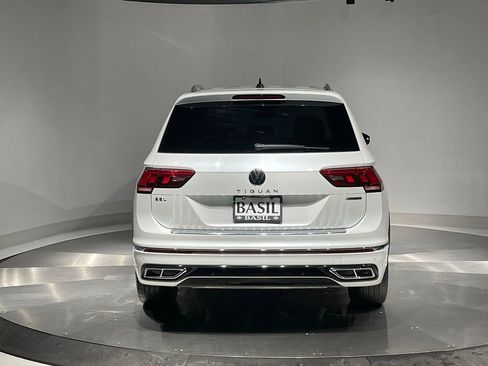 Used 2022 Volkswagen Tiguan SEL R-Line image 12