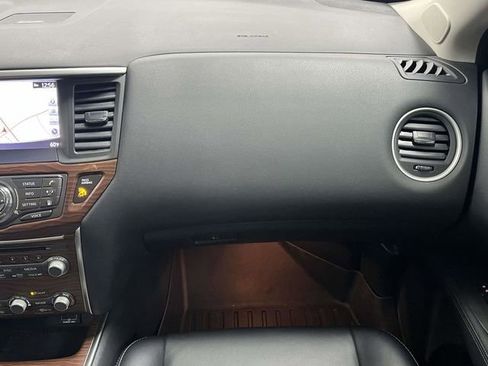 Used 2018 Nissan Pathfinder Platinum FWD image 20