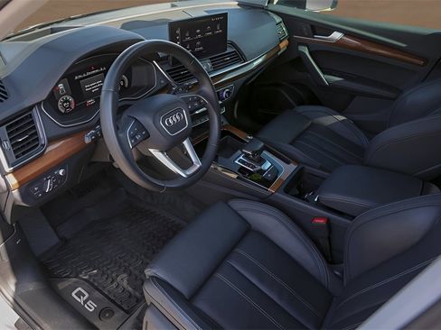 Used 2023 Audi Q5 2.0T Prestige image 10