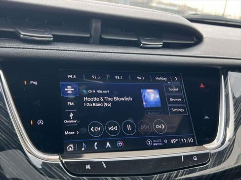Used 2023 Cadillac XT6 Premium Luxury w/ LPO, Floor Liner Package AWD/4WD image 29