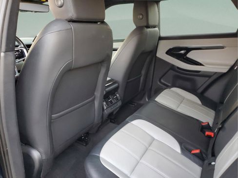 Used 2022 Land Rover Range Rover Evoque R-Dynamic S image 6