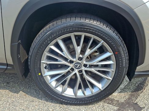 Used 2024 Lexus NX 350h AWD w/ Vision Package image 9