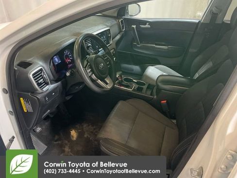Used 2020 Kia Sportage LX image 12