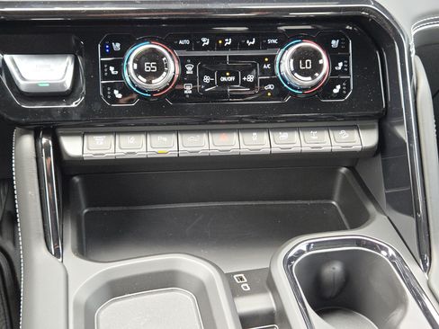 New 2026 GMC Sierra 2500 AT4X AWD/4WD image 16