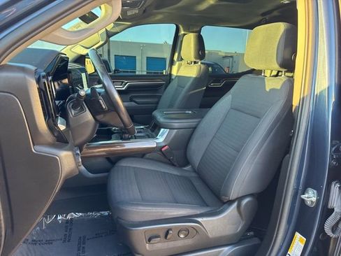 Used 2022 Chevrolet Silverado 1500 RST AWD/4WD image 13