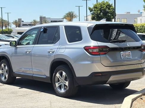 Certified 2023 Honda Pilot EX-L image 6