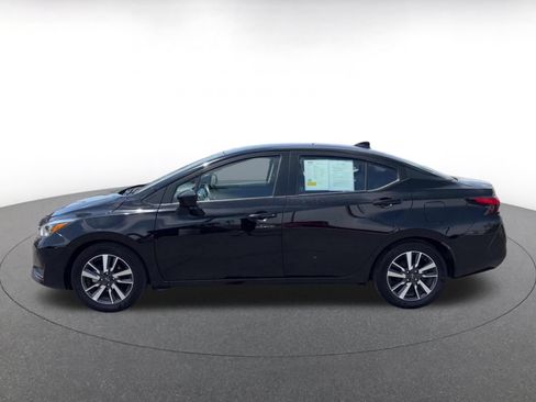 Used 2025 Nissan Versa SV FWD image 9