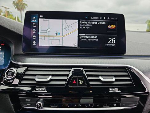 Certified 2023 BMW 530e w/ M Sport Package image 21