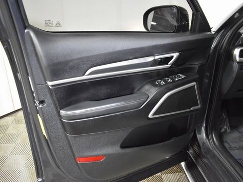 Used 2020 Kia Telluride S w/ S 8 Passenger Seating Package image 7