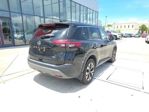 Used 2023 Nissan Rogue SV FWD image 4