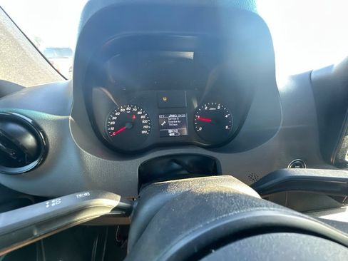 Used 2019 Mercedes-Benz Sprinter 2500 image 10