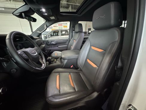 Used 2026 GMC Sierra 1500 AT4 w/ AT4 Premium Package AWD/4WD image 22