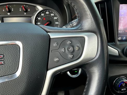 Used 2021 GMC Terrain SLE w/ Driver Convenience Package AWD/4WD image 11