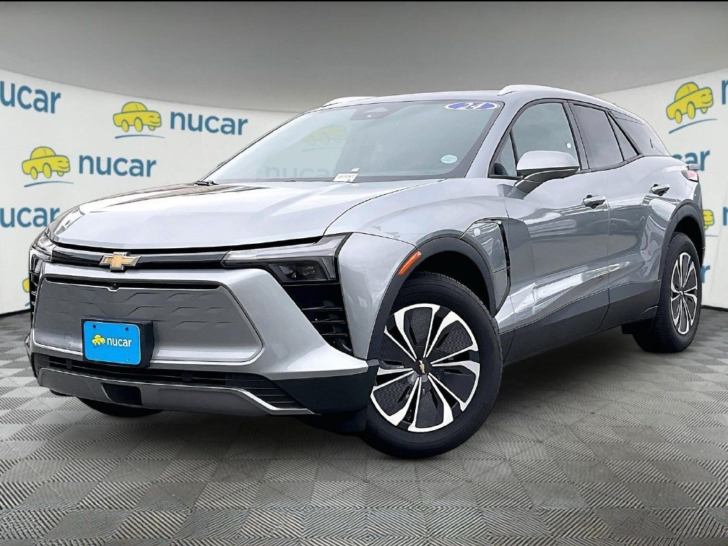 Used 2024 Chevrolet Blazer EV LT AWD/4WD image 3