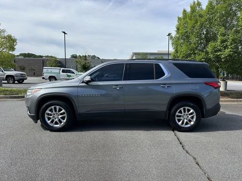 Used 2020 Chevrolet Traverse LT FWD image 5