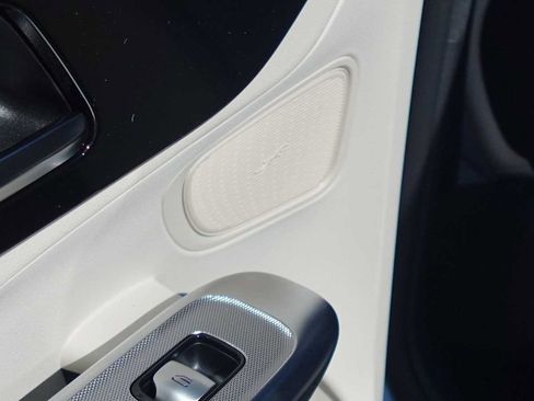 Used 2026 Mercedes-Benz GLC 300 4MATIC image 56