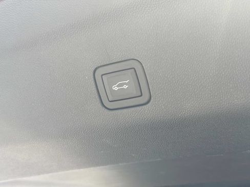 Used 2024 GMC Yukon Denali w/ Max Trailering Package AWD/4WD image 18