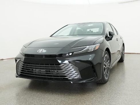New 2026 Toyota Camry XLE FWD image 32