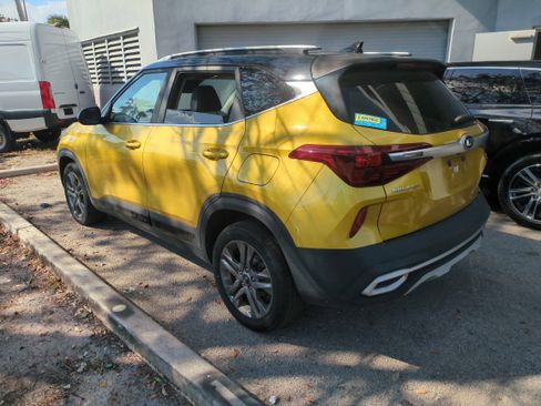 Used 2021 Kia Seltos S image 7