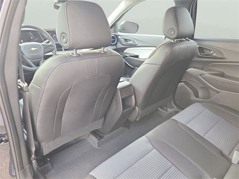 New 2026 Chevrolet Trax LT image 15