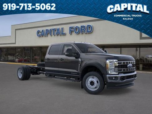 New 2026 Ford F550 4x4 Crew Cab image 7