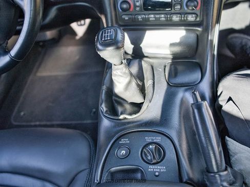 Used 2003 Chevrolet Corvette Convertible w/ Preferred Equipment Group1 image 44