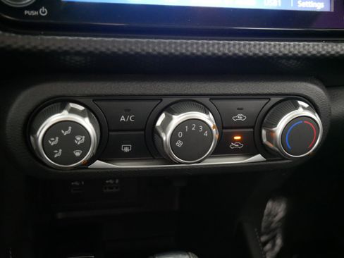 Used 2024 Nissan Kicks SV image 23