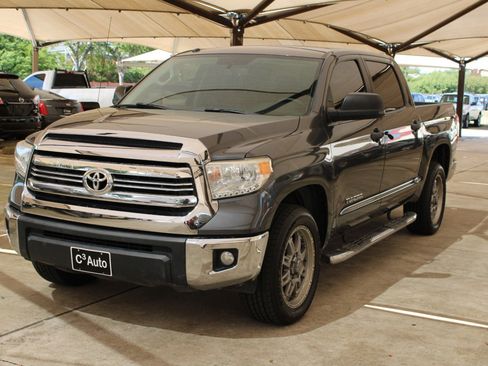 Used 2016 Toyota Tundra SR5 image 3