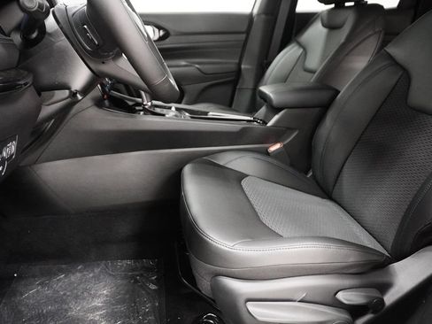 New 2026 Jeep Compass Latitude AWD/4WD image 8