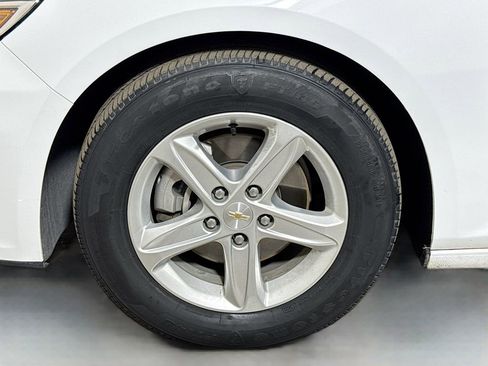 Used 2024 Chevrolet Malibu LT image 28