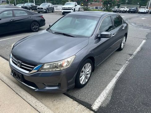 Used 2013 Honda Accord Touring image 3