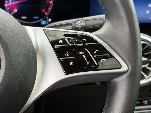 Used 2025 Mercedes-Benz GLA 250 4MATIC image 21